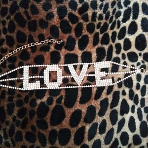 LOVE Chocker
